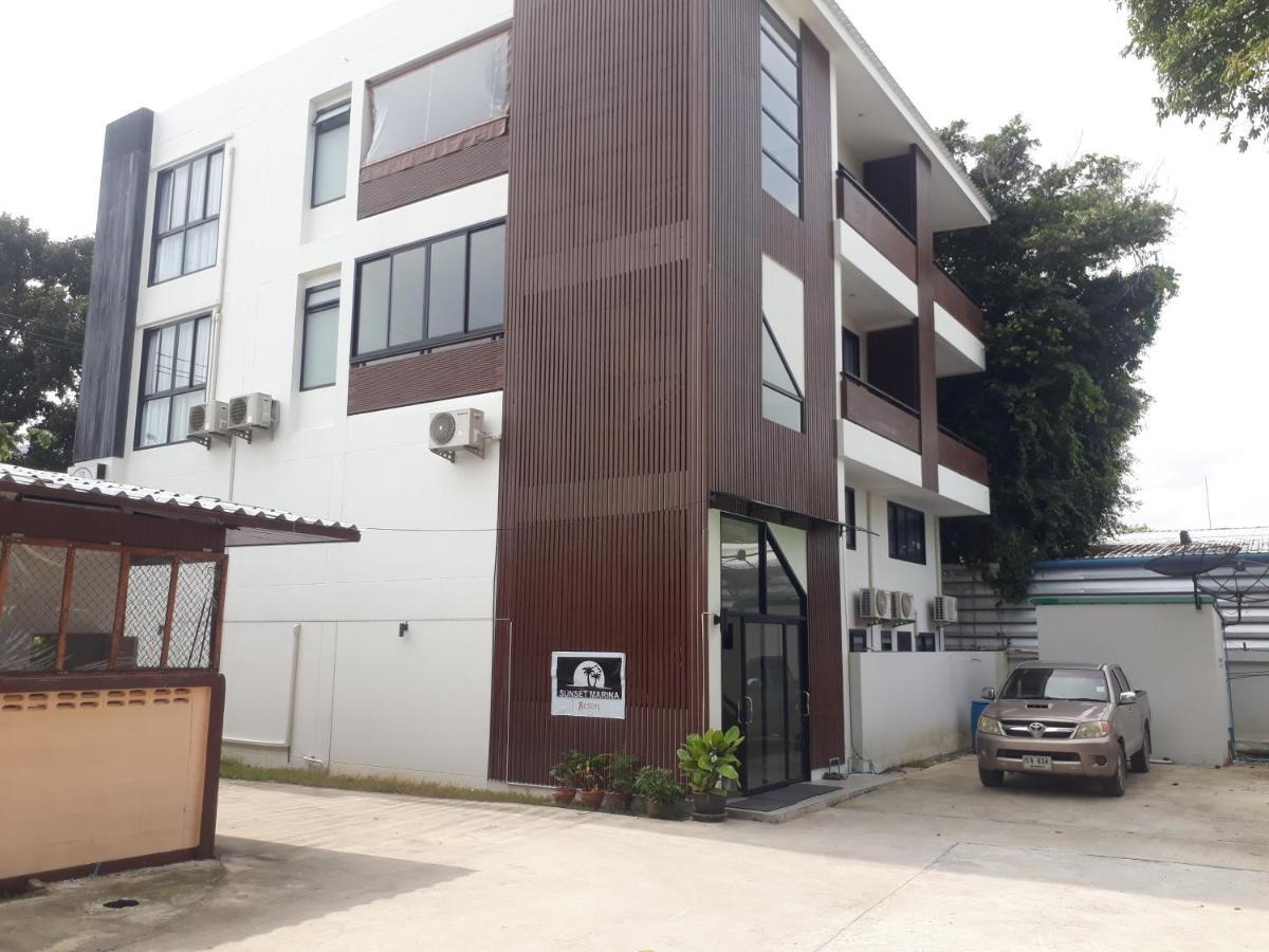 Sunset Marina Resort Bang Rak Beach  Exterior foto
