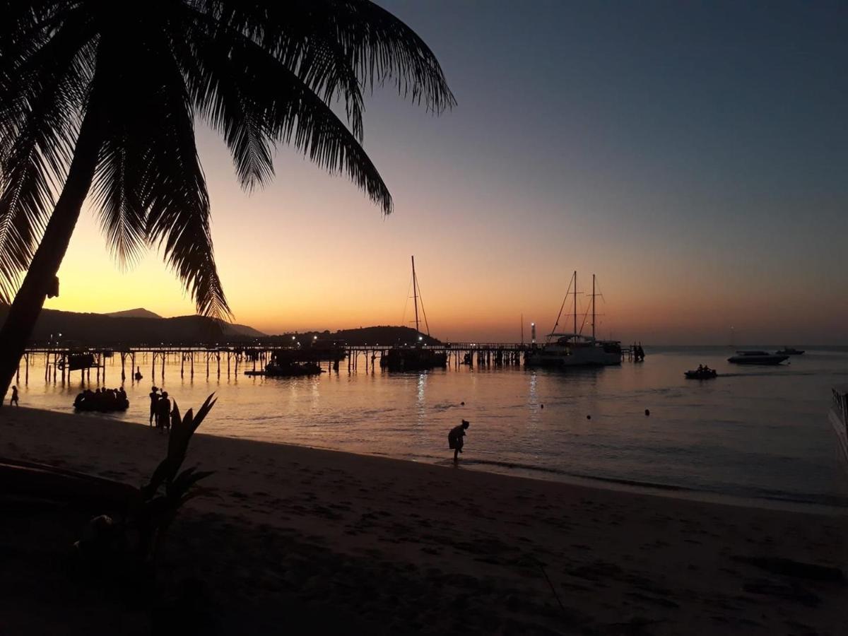Sunset Marina Resort Bang Rak Beach  Exterior foto